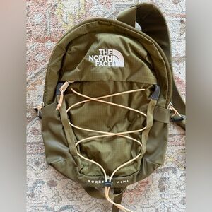 The North Face Borealis Mini 10L Backpack Military Olive Green / Apricot
Ice